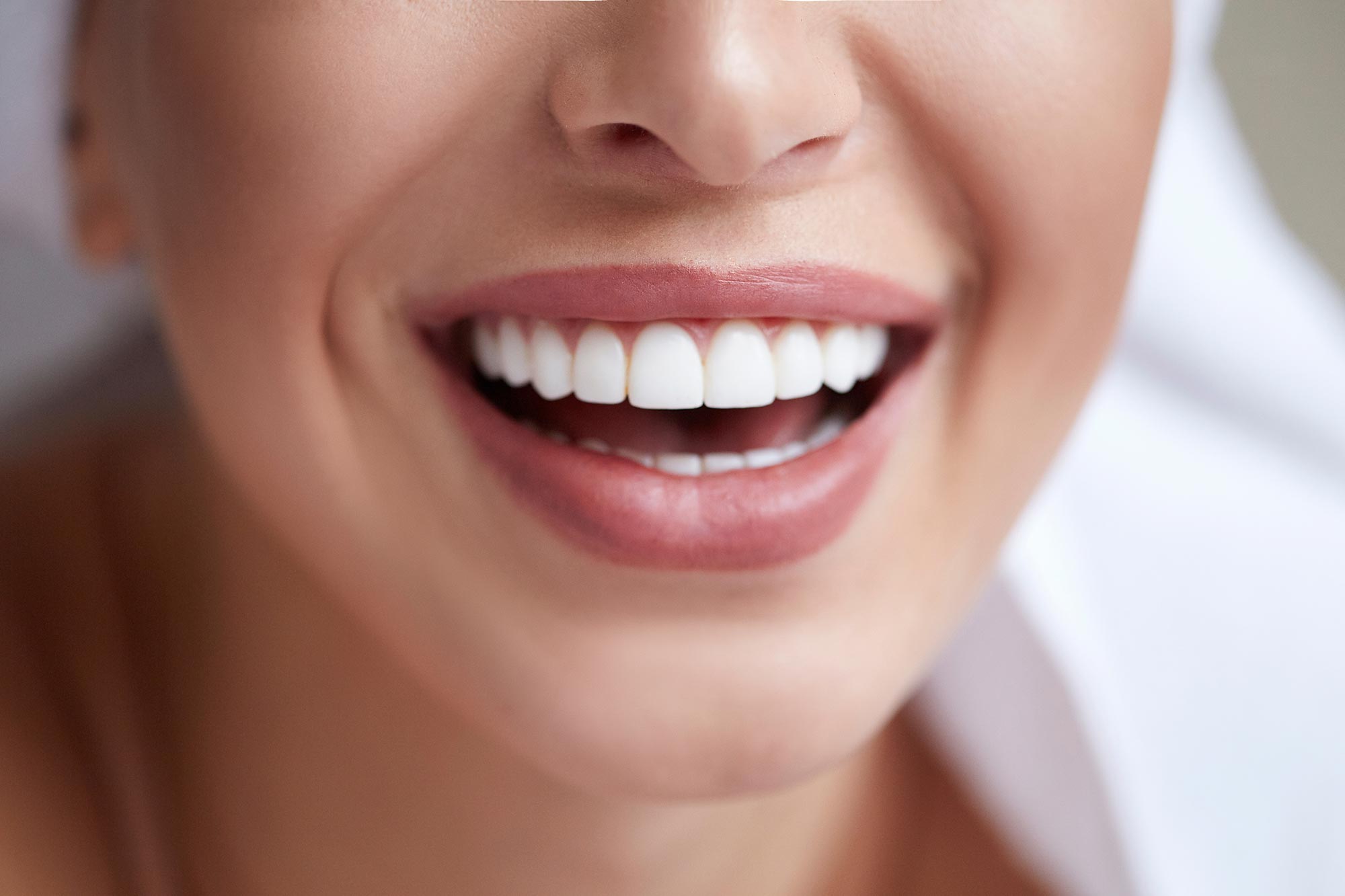 Six natural ways to whiten teeth