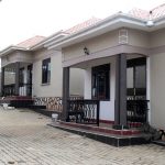 Landlady gives 40-year-old single tenant 30-days ultimatum to marry or face eviction